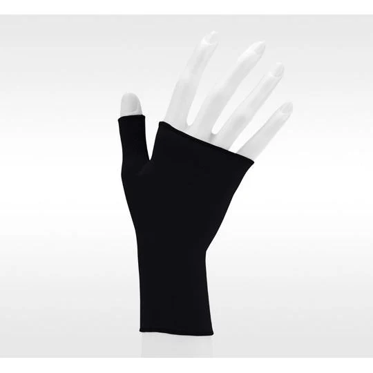 Juzo 2300 Seamless Gauntlet 20-30 mmHg - Image 3
